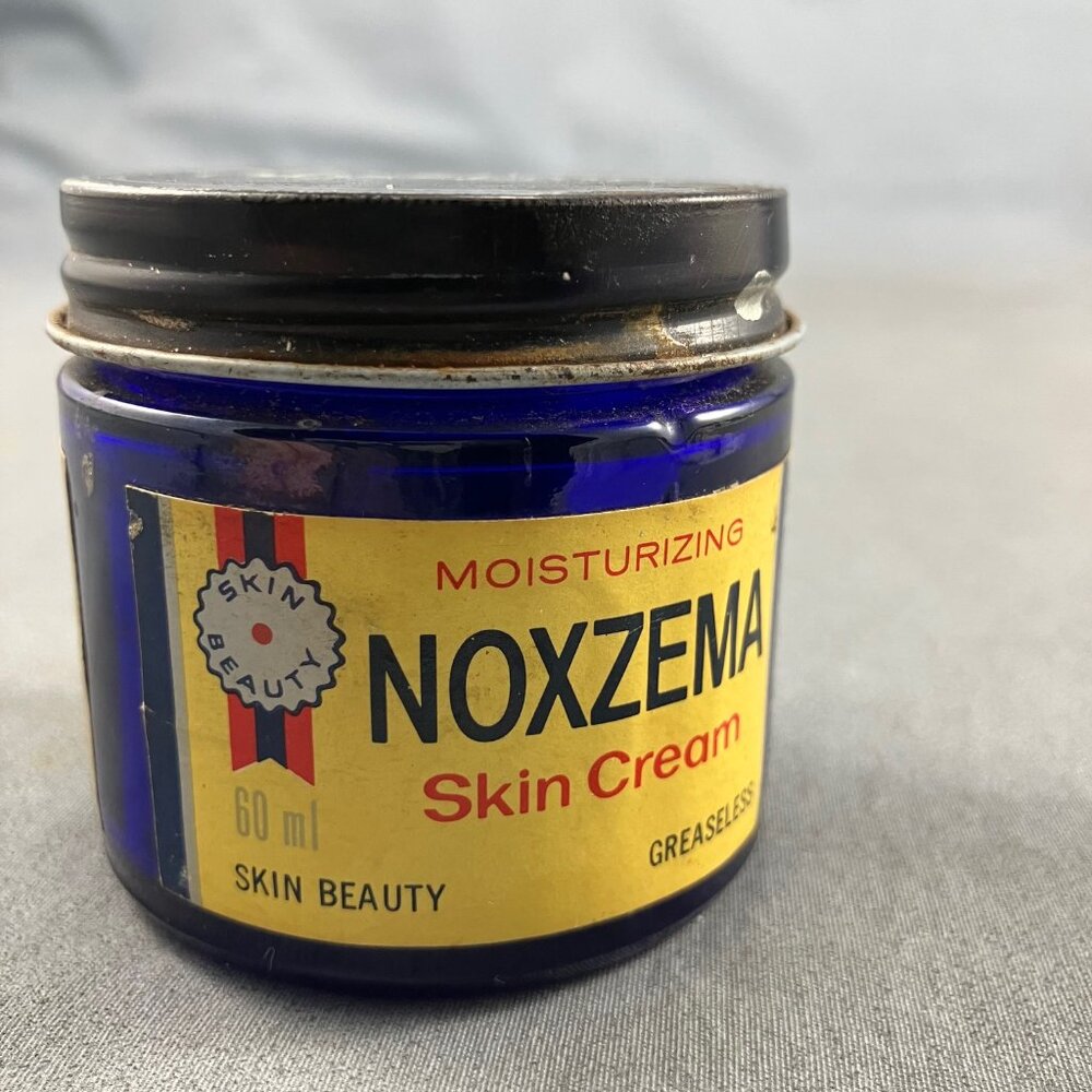 Vintage Antique Cobalt Blue Glass Noxzema Cream Jar w/Label (Empty) 2"